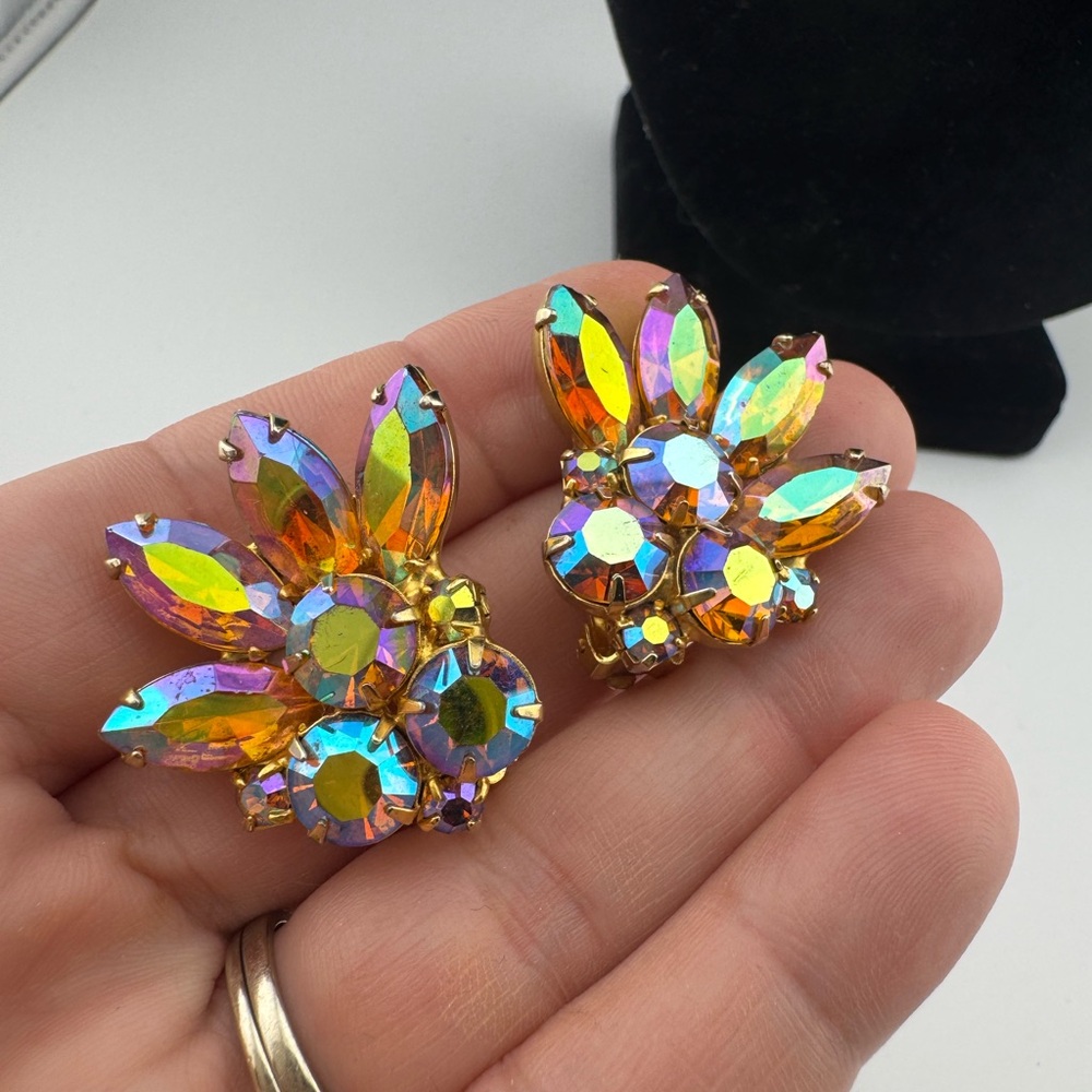 Vintage Elegant Multicolor Aurora Borealis Crystal Necklace and‎ Earring Set - Picture 3 of 9